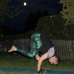 Grasshopper pose in August 25th 2017. Tasty! The  Grasshopperpose belongs to the edibleasanas, i.e. asanas that resemble something that is healthy and tasty to eat. Eating insects have a low e