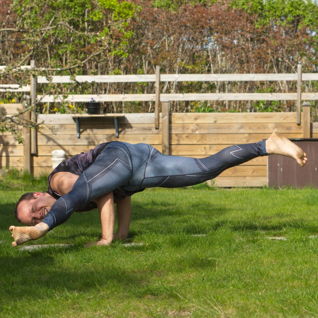 Eka Pada Koundinyasana 2 Asana
