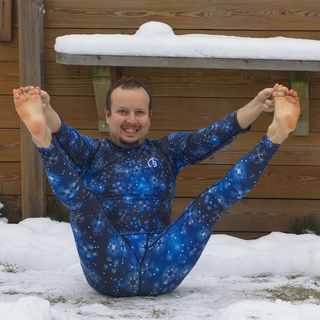 Ubhaya Padangusthasana in January 29th 2021. Tonight is Upavistha Konasana B. I don't know the difference between this and Ubhaya Padangusthasana or Both Big Toe Pose. But I know Upavistha Kon